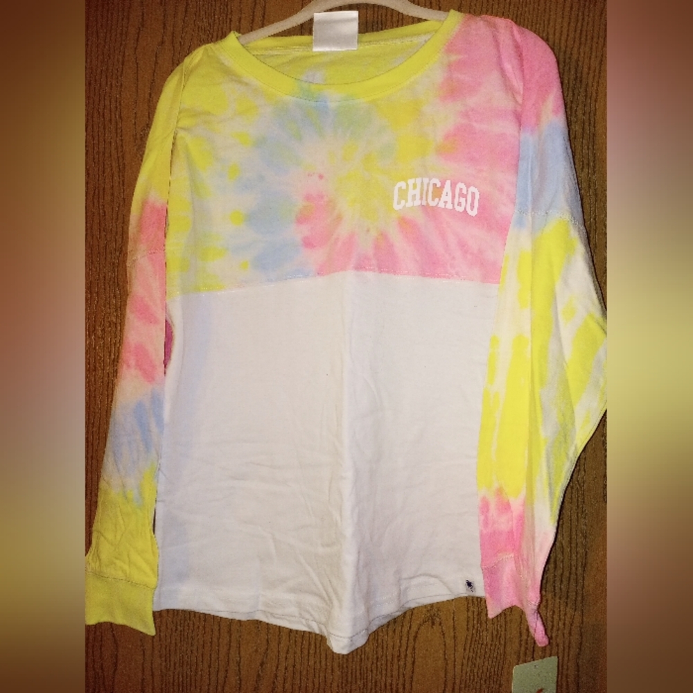 Long sleeve tee